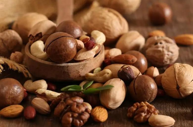 狗狗不能吃的水果清单表,狗狗不能吃的食物完整版