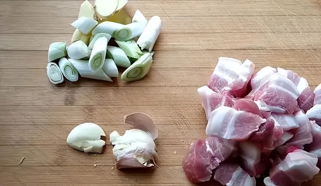 张红甫_学会这招，炖鱼没有腥味，还鱼肉鲜嫩