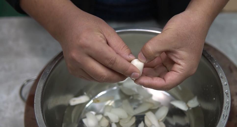 老年人秋季止咳润肺食疗法,老人润肺止咳化痰的食物