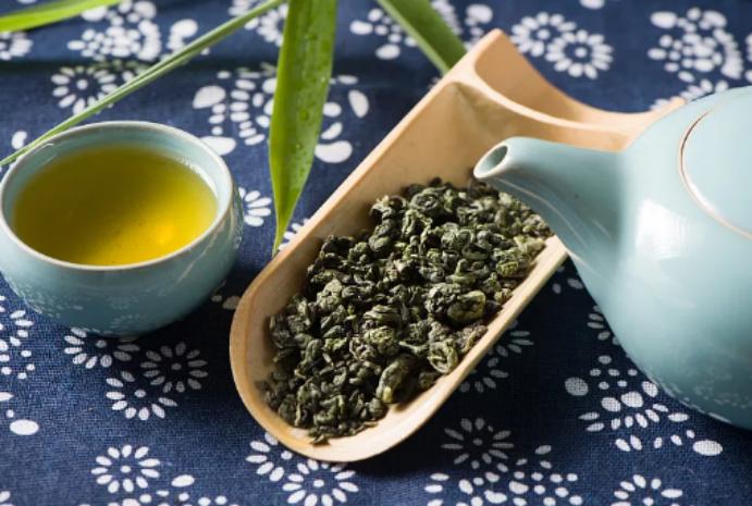 每天以茶代水这样真的好吗,喝茶每天习惯泡一壶好茶慰藉自己