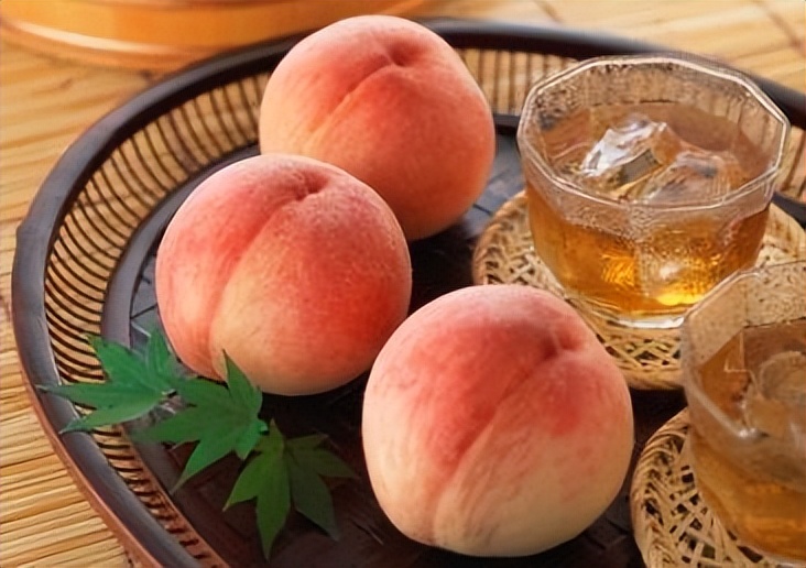 水果中桃子代表什么,桃子为什么被称为寿桃