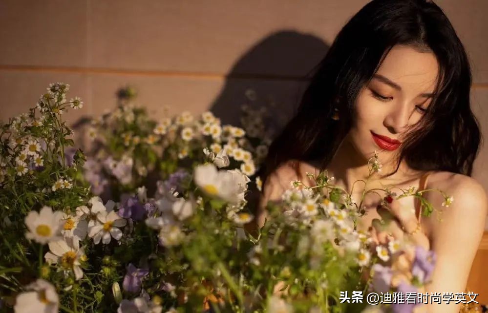 夏日氛围感女生照片,夏日女孩氛围感