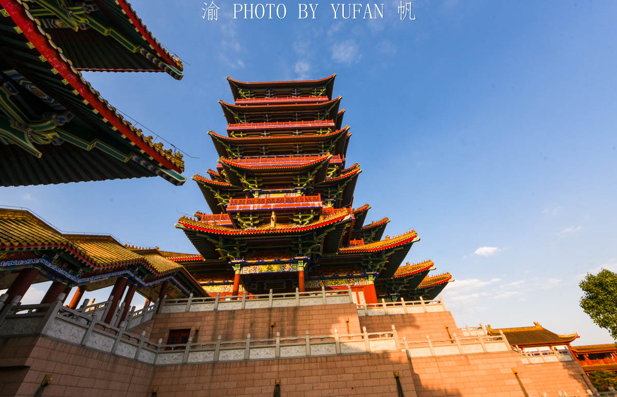 黄鹤楼和哪个楼是三大名楼,广东的黄鹤楼跟湖北不一样