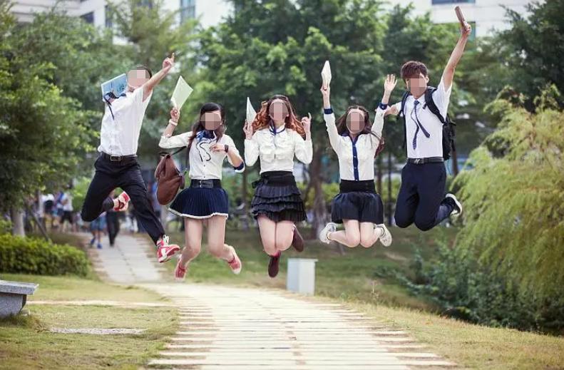 一次5000全国可飞，女大学生“明码标价”，坦言：客户中不少教授