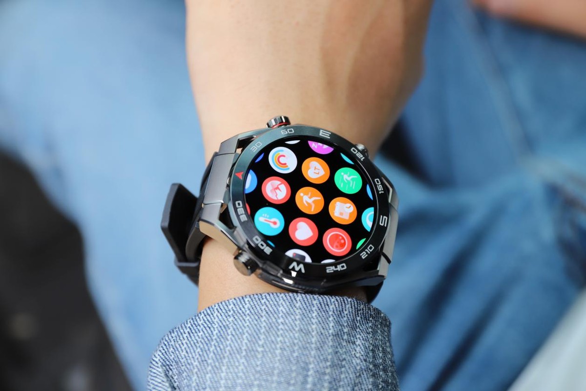 华为watchultimate对比watch4,华为表王watchultimate