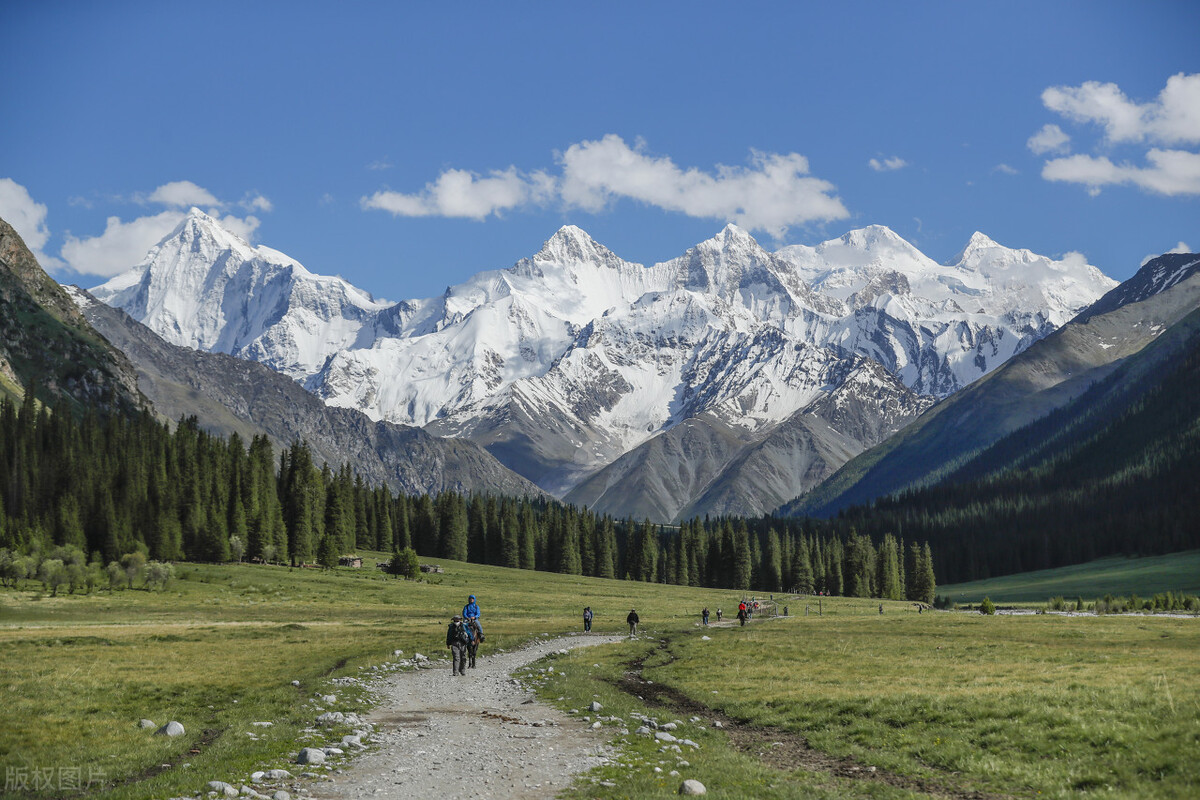 夏天自驾游最凉快的地方,旅游十大必去的地方中国夏天