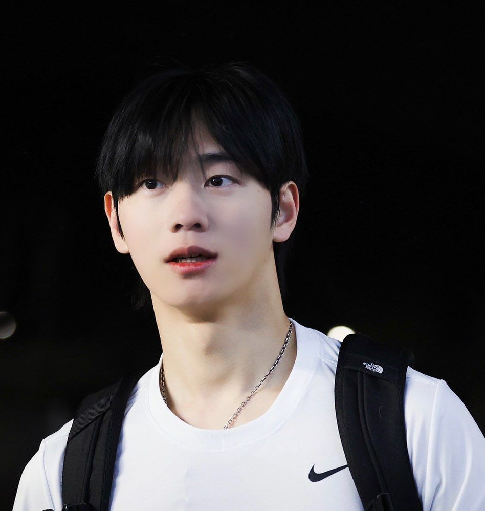 韩国男团十大帅哥,韩国十大最帅男团