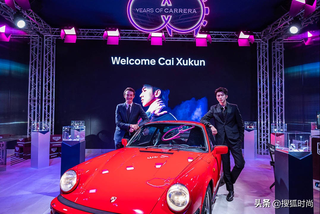 蔡徐坤与谷爱凌门当户对吗,蔡徐坤石英表