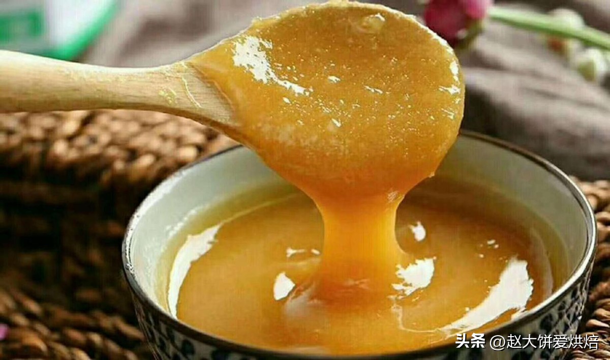 真假蜂蜜如何用纸鉴别,假蜂蜜泛滥养蜂人教你如何辨别