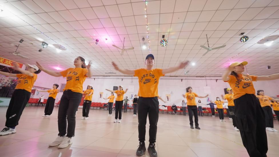 拼多多进军本地生活带来商机,拼多多进军海外市场