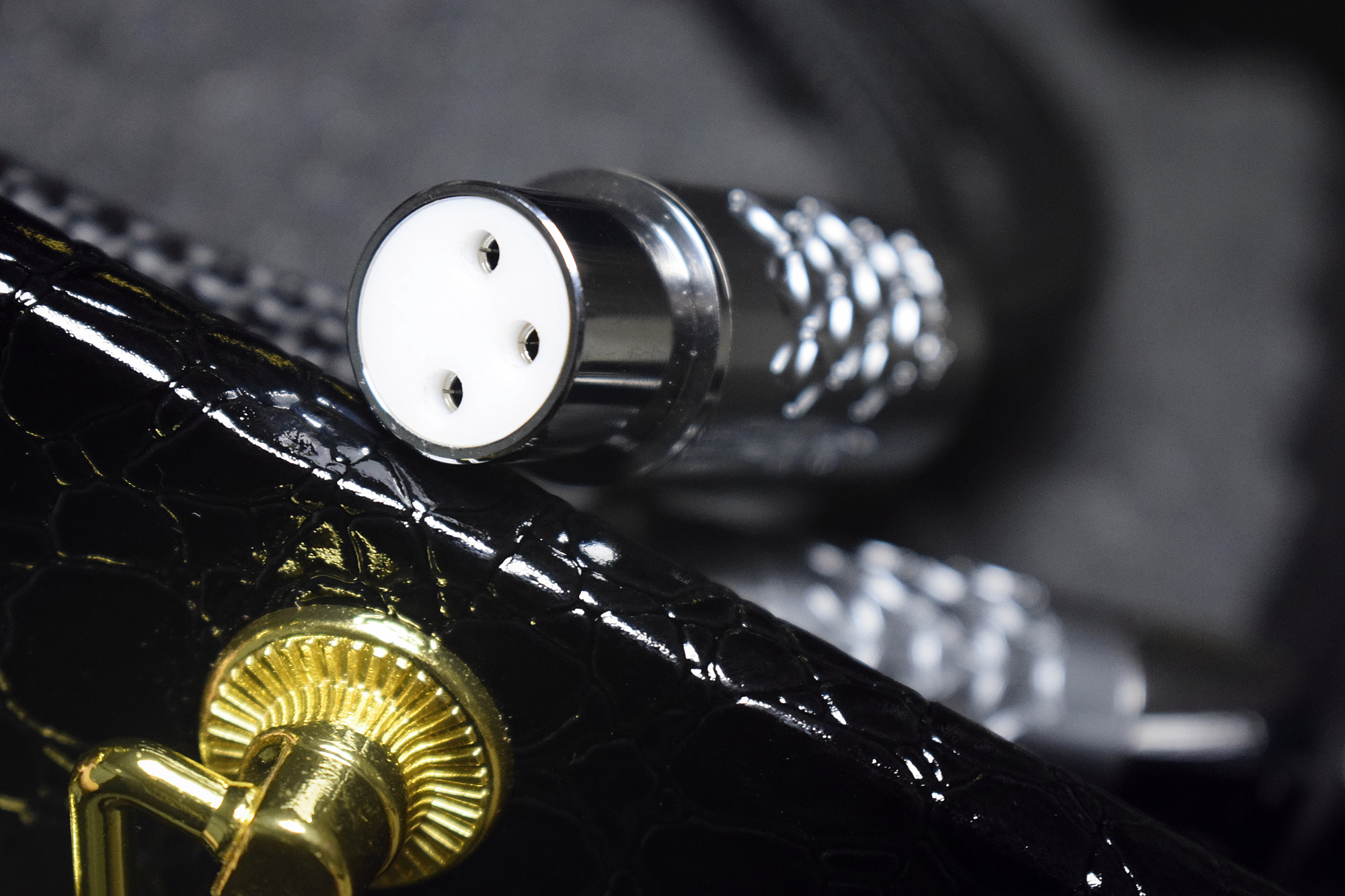 实力展现出众性能！FIBBR菲伯尔冰晶系列镀银XLR卡侬平衡线体验