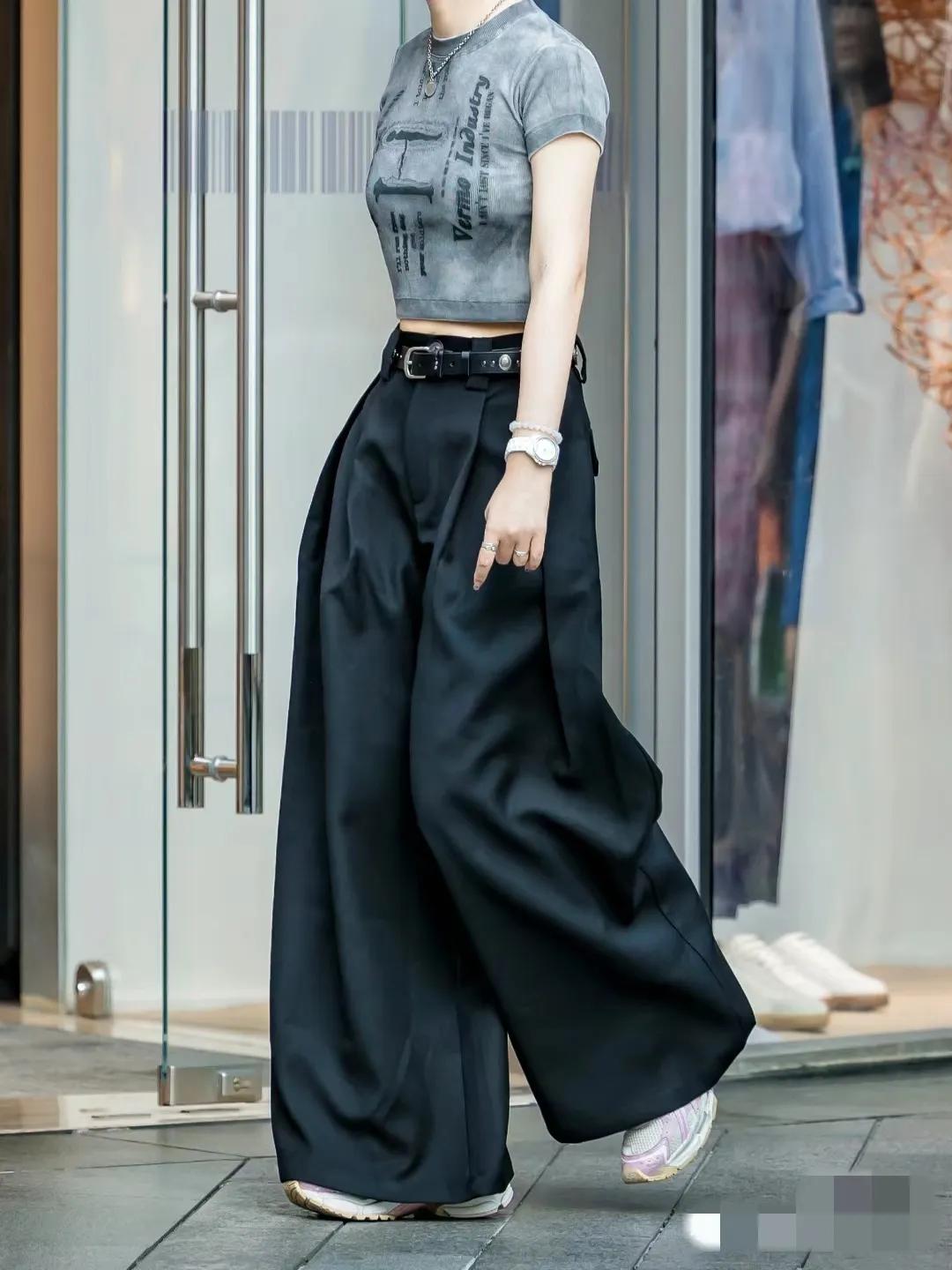 深圳市时尚街拍,穿衣风格干净有气质街拍