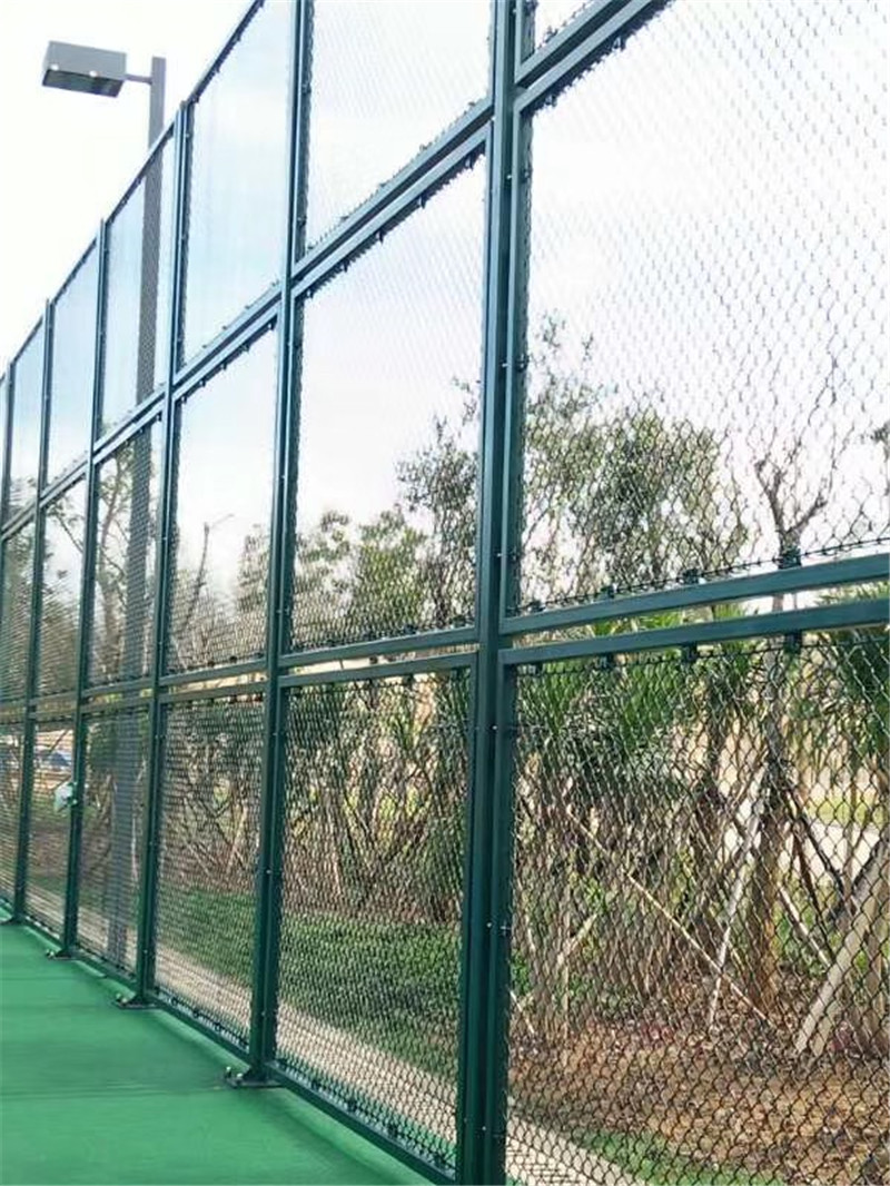 球场围栏网规格齐全,球场围栏网多少钱一平方