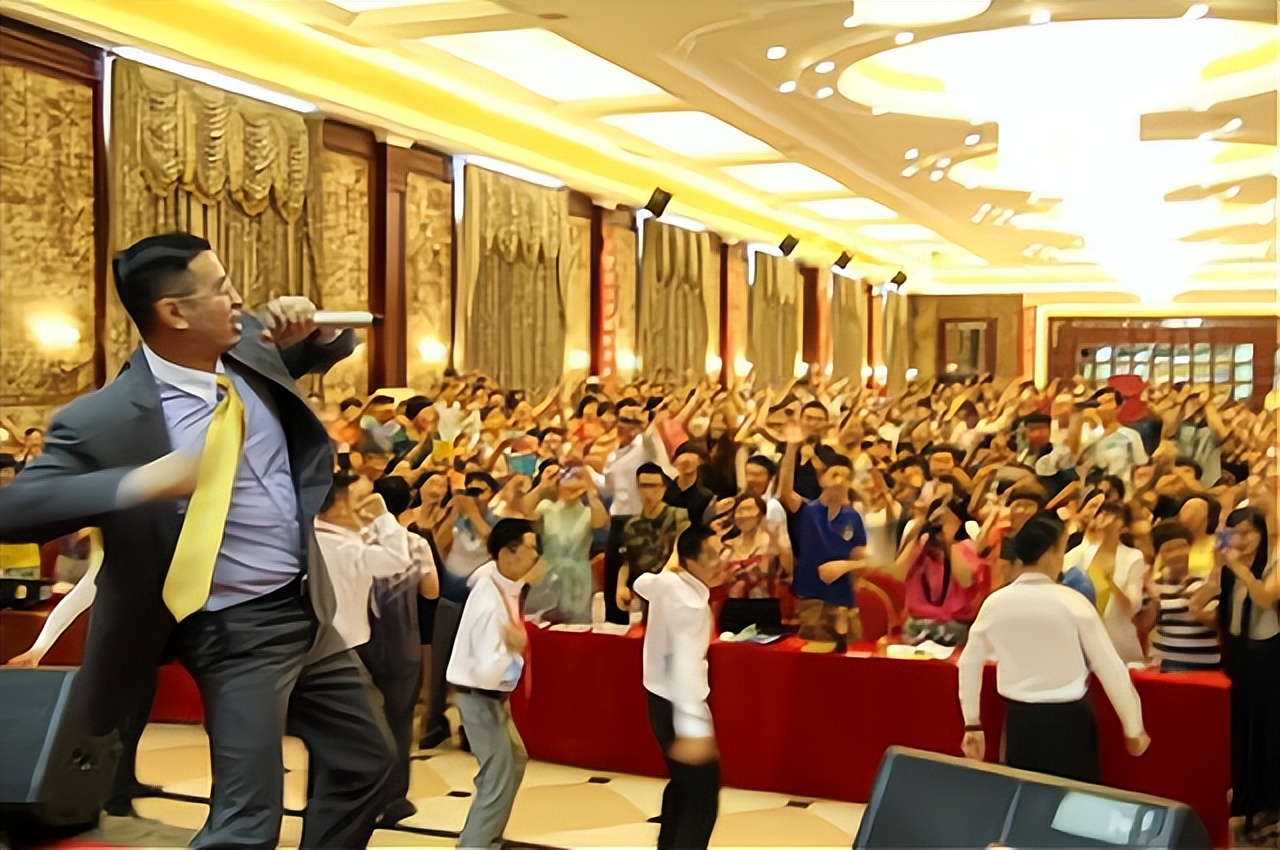 陈安之月入百万,108万元拜师陈安之成为其终极弟子