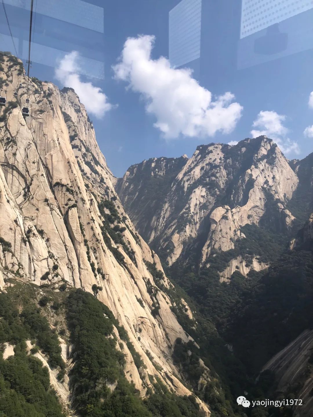 西岳华山不愧为天下第一险山,东岳泰山之雄西岳华山之险