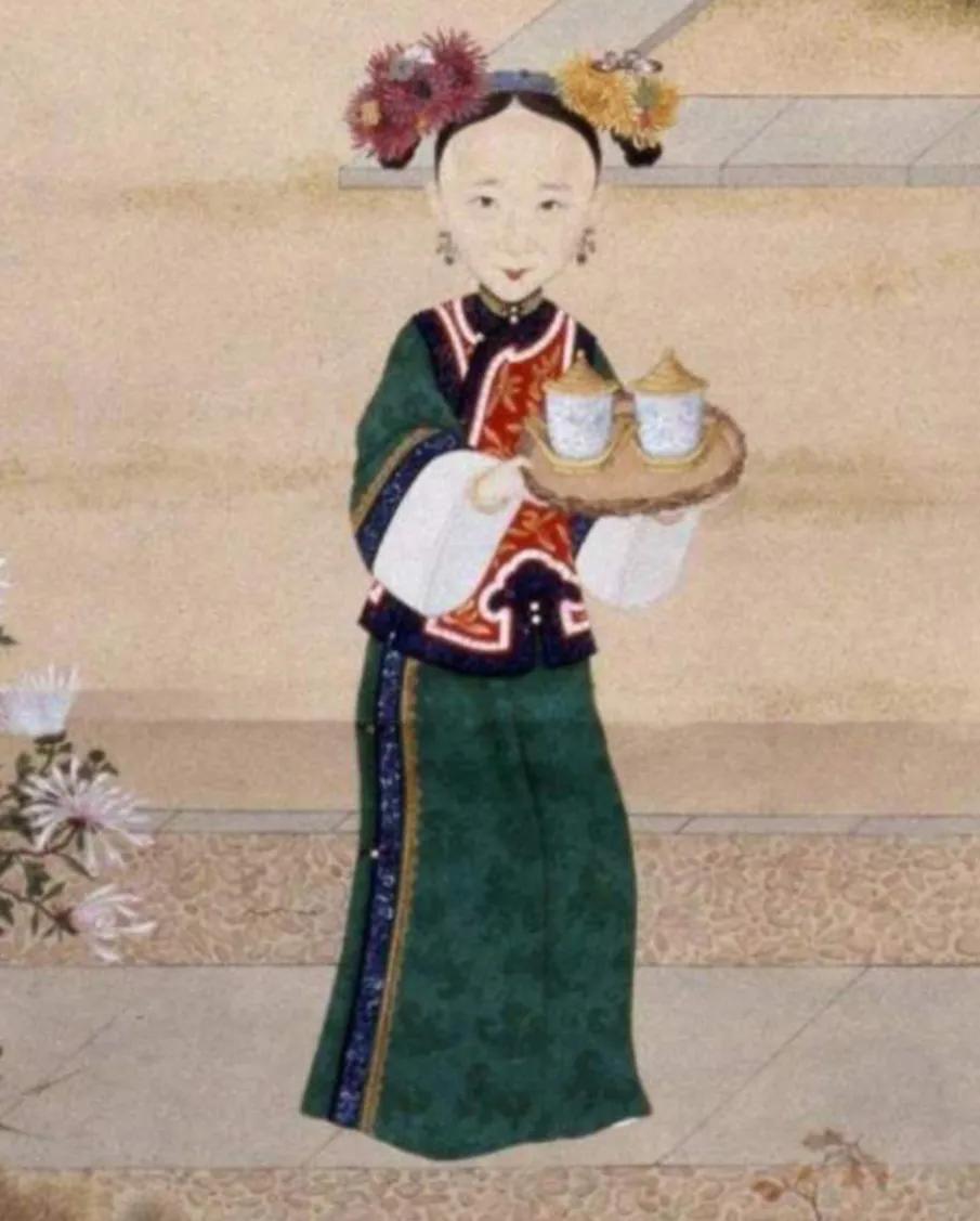 清代灭亡后宫里的贵妃都去哪了,清朝历史上被降位分最多的嫔妃