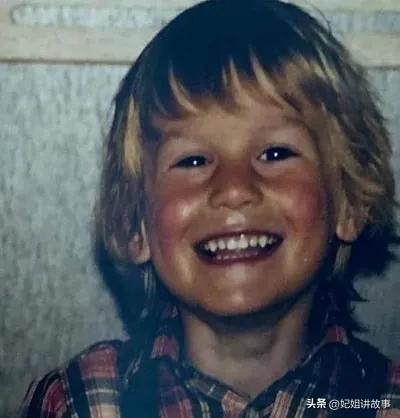 德国土豪极奢淫欲,有3个老婆、9位*妇情**,人称“现代韦小宝”