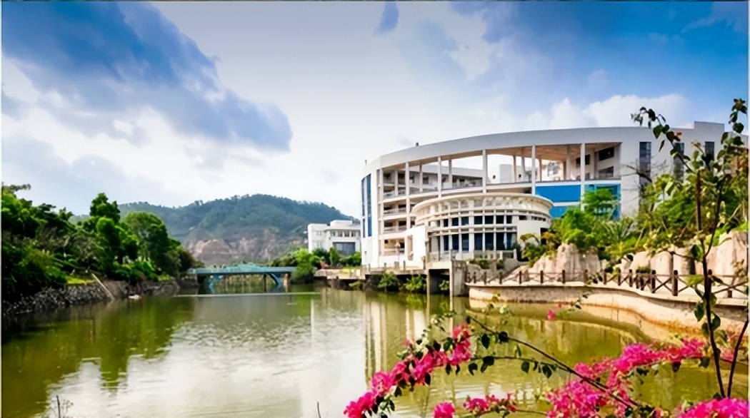 广东超本科线的大专院校排名,广东大专院校排名及分数线