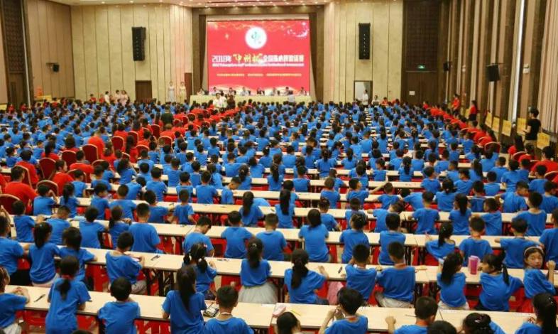 河南8岁神童何雪豪被军校录取,中国神童何雪豪现在什么军衔