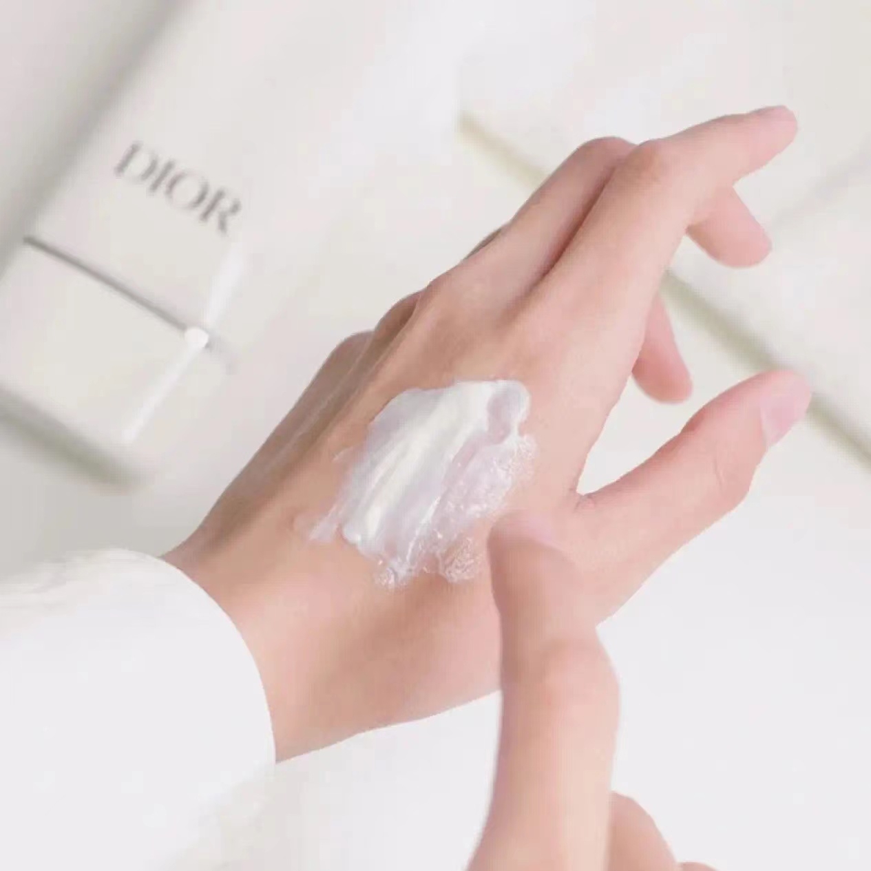 diorlamousse睡莲洁面,迪奥睡莲洁面乳