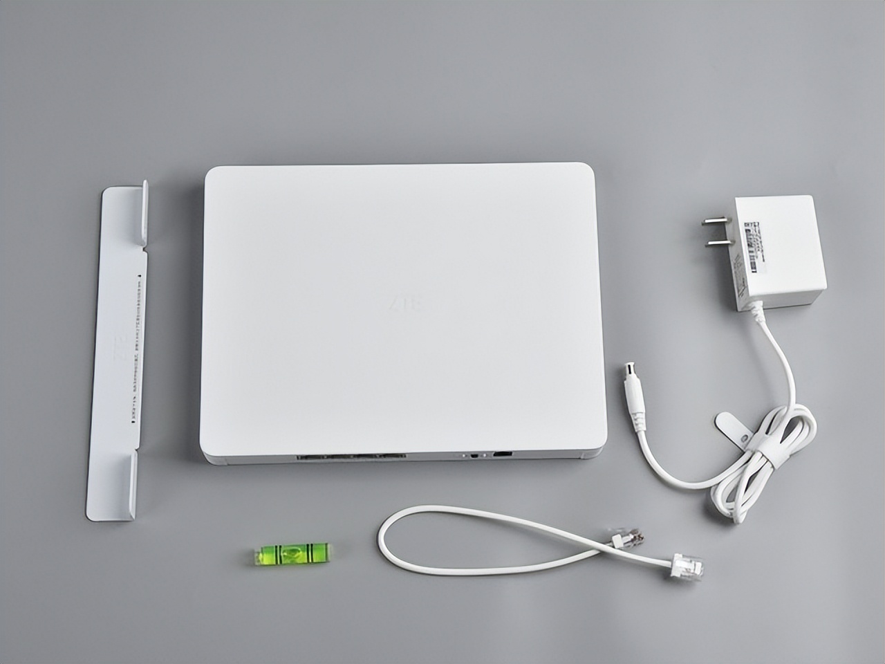 中兴墙面路由器评测,中兴晴天墙面路由器性价比高吗