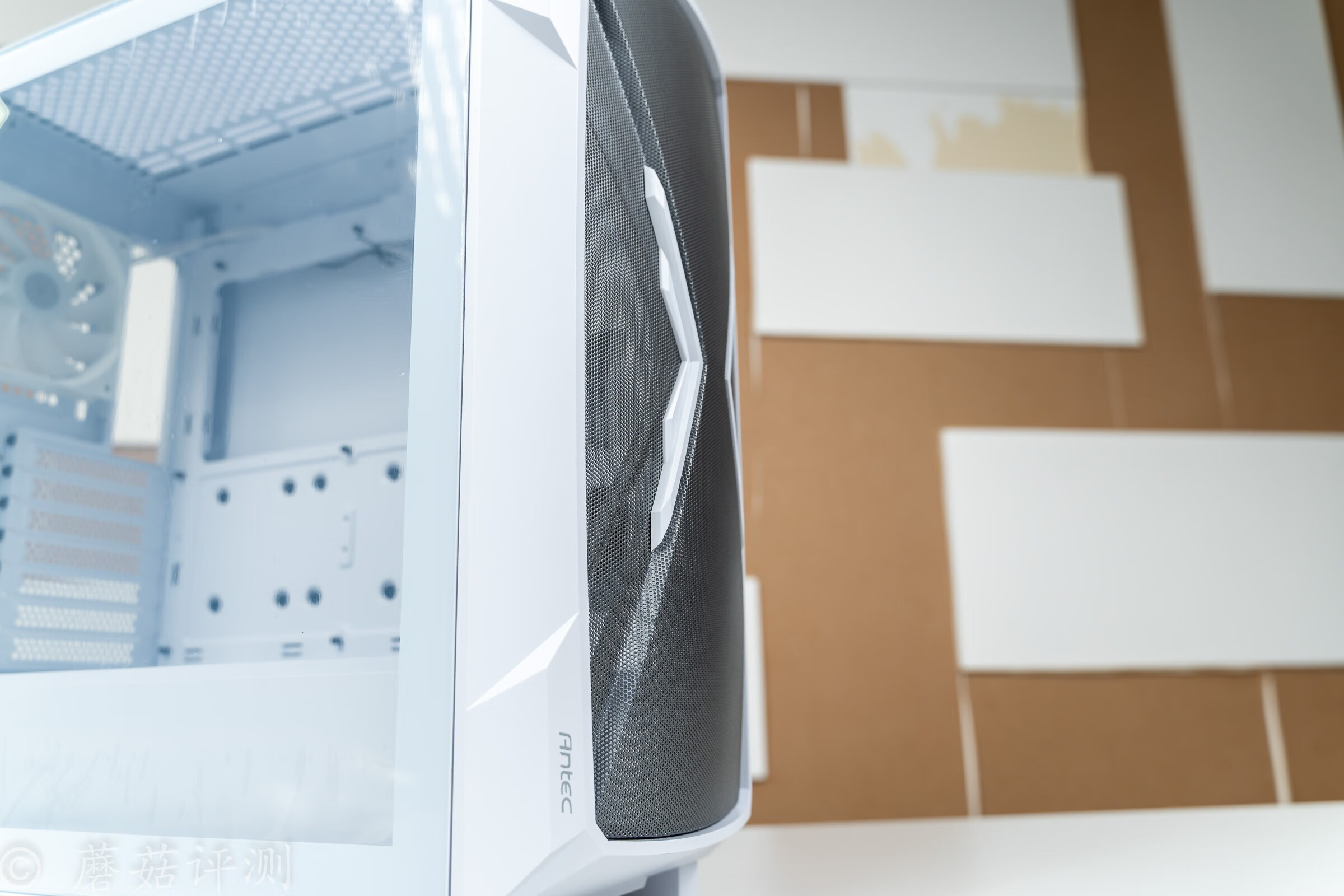 安钛克性价比最好的机箱,散热好不积灰的机箱