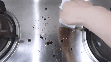 厨房白色台面清洁小妙招,台面上污垢清除小妙招