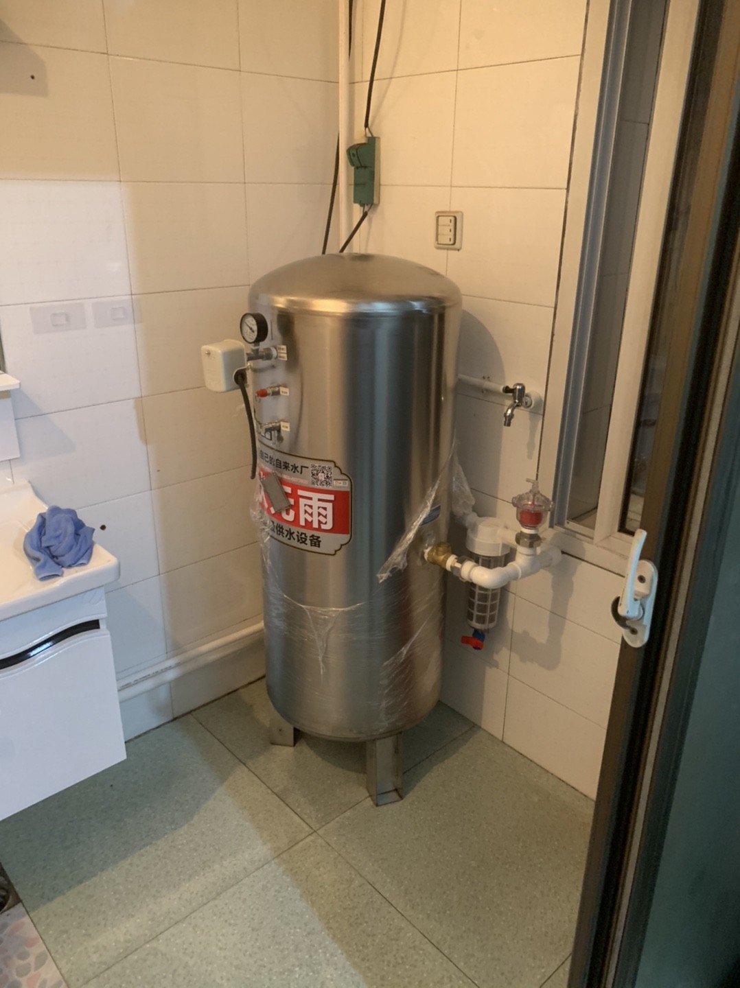 自来水没有压力怎么解决无塔供水,无塔供水水流很小怎么办