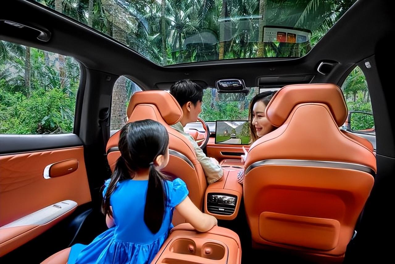 长安汽车2020超长续航智享版,长安最新款车型上市续航1400