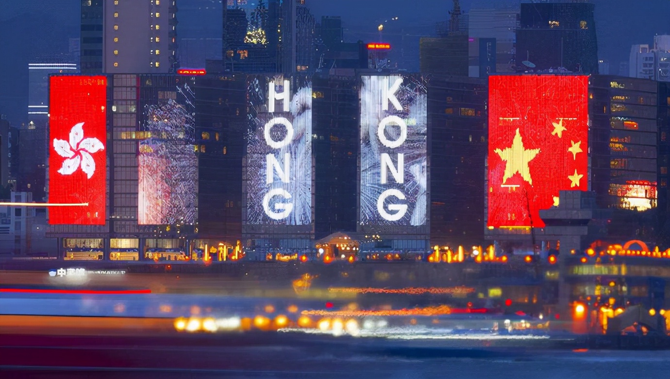 1997年香港回归谈判,邓爷爷霸气反击,英方敢拖就一锤子砸死