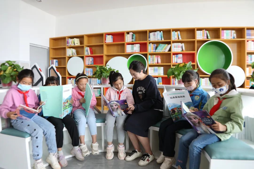 走进新康村看变化：我特别喜欢这个学校