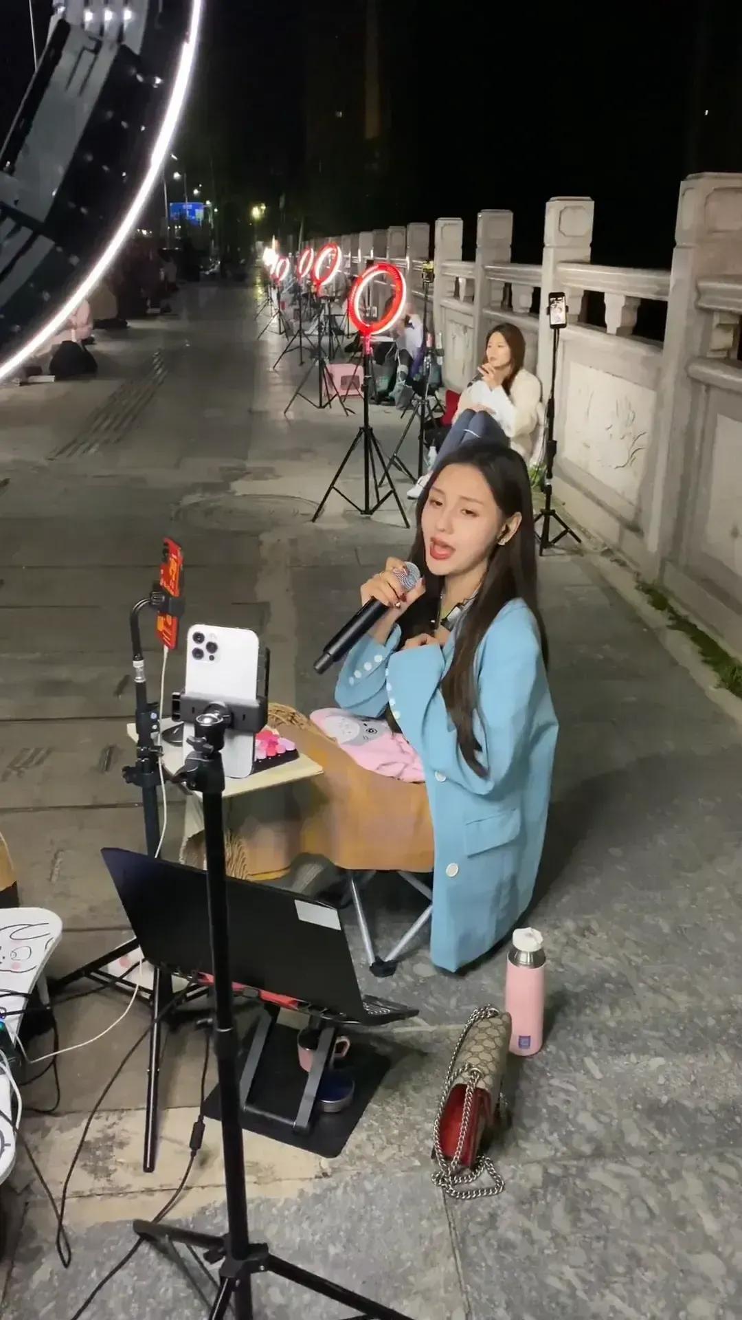 娱乐至死的年代是好是坏,娱乐至死的年代