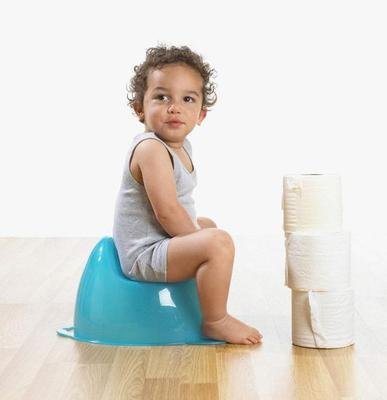 小孩不到10分钟就尿一次正常吗,孩子尿尿来不及直接尿了是有病吗