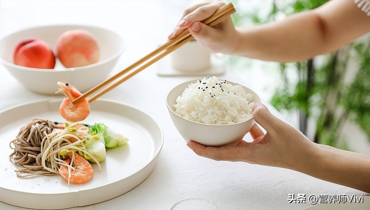 吃饭太快的危害动画片,吃饭吃得太快有什么危害gif