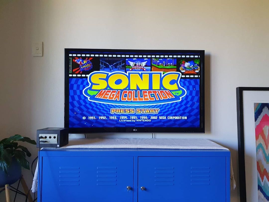 小哥为省钱在悉尼捡垃圾，年赚2万澳币，名包手机电脑随地捡？