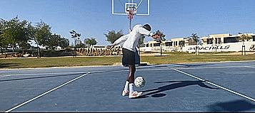 十大精彩足球技巧,十大足球技巧过人动作