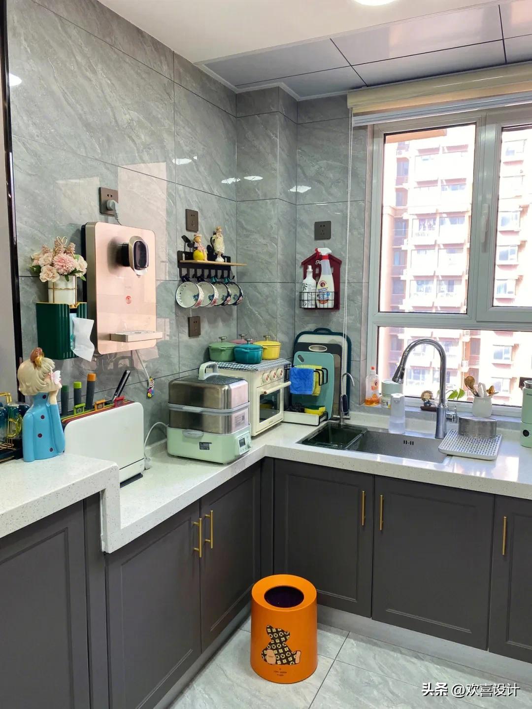 高颜值的厨房瓷砖铺设方案,30公分厨房装修效果图