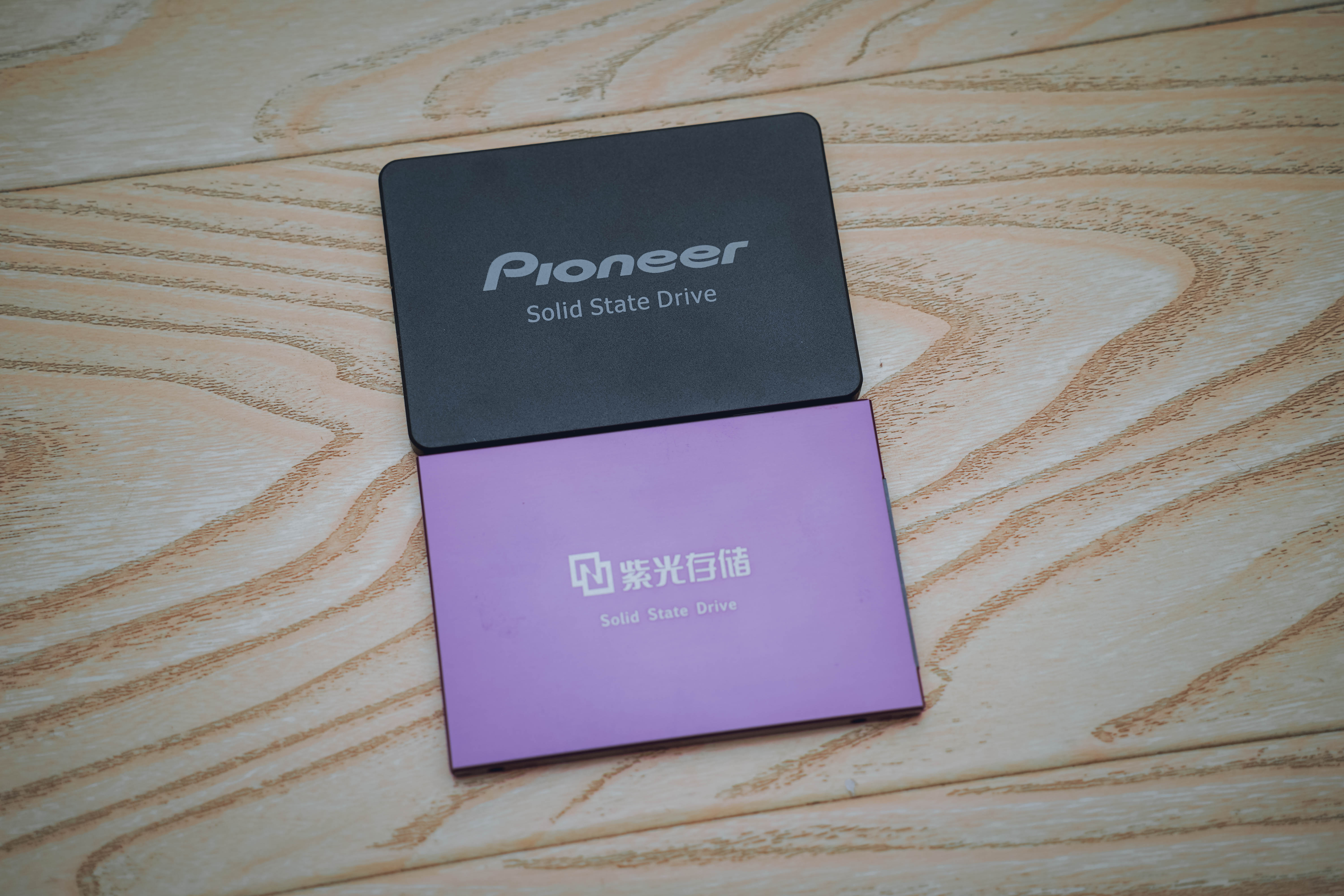 历史低价买到九盘位万兆NAS机皇：威联通TS-H973AX