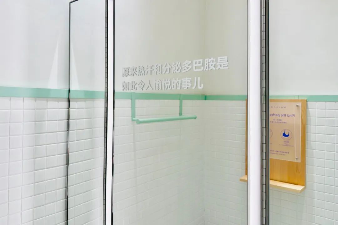 maiaactive正品直播,maiaactive旗舰店直播外套