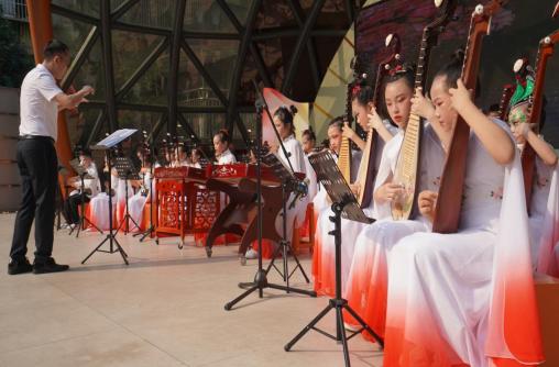 盘古路小学举行庆六一主题活动,青衣江路小学六一庆祝活动