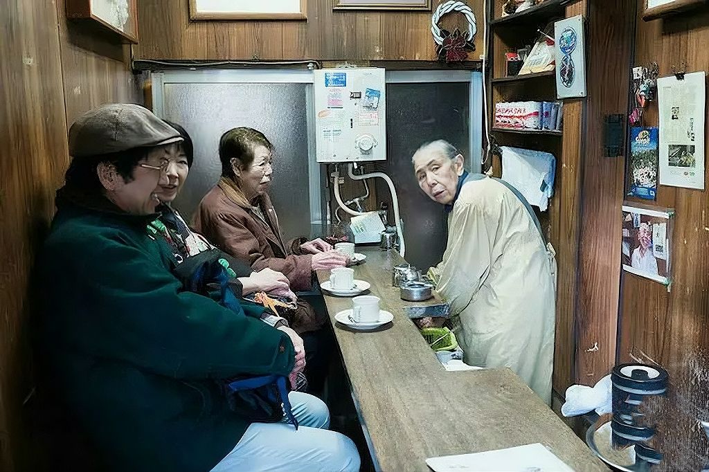 日本人怎么应对老龄化的,解决日本老龄化的唯一办法