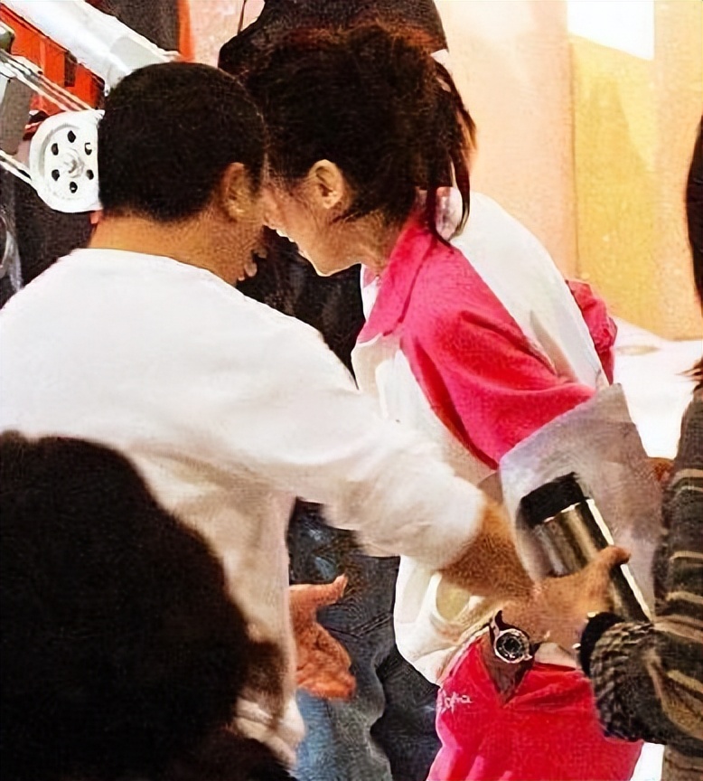 这一次，儿媳妇的“奔放”，彻底让曾志伟“颜面尽失”