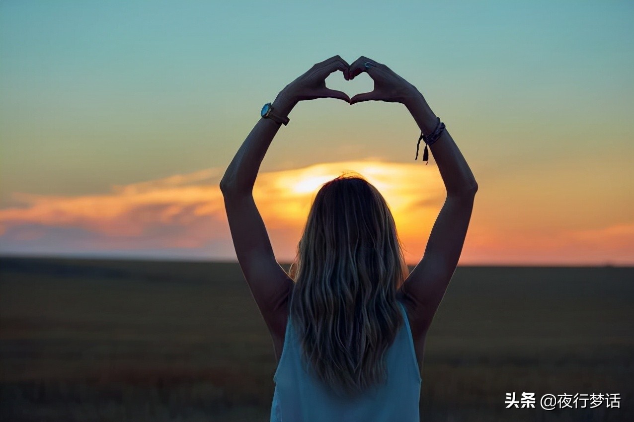 到底是友情重要还是错过爱情,我已分不清是友情还是错过的爱情