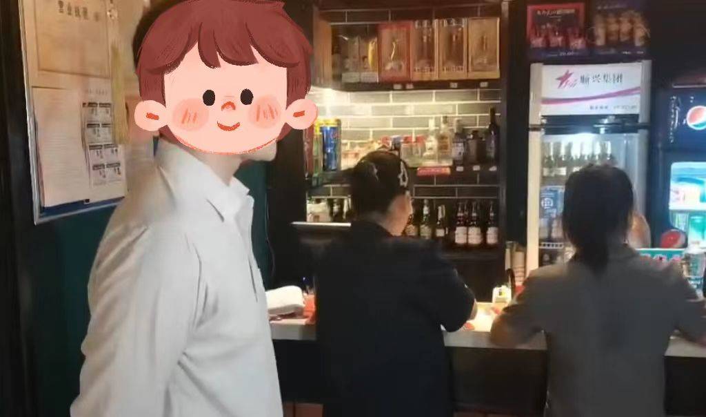 长沙一餐厅柜台放1400w现金,长沙饭店餐桌发现十多万现金