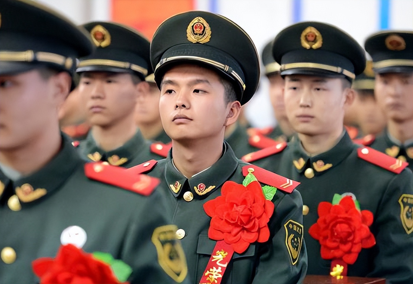 专升本难度大为什么不去当兵,当兵和专升本到底哪个重要