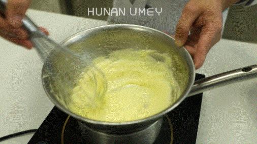 夏洛特公主蛋糕,草莓夏洛特慕斯蛋糕