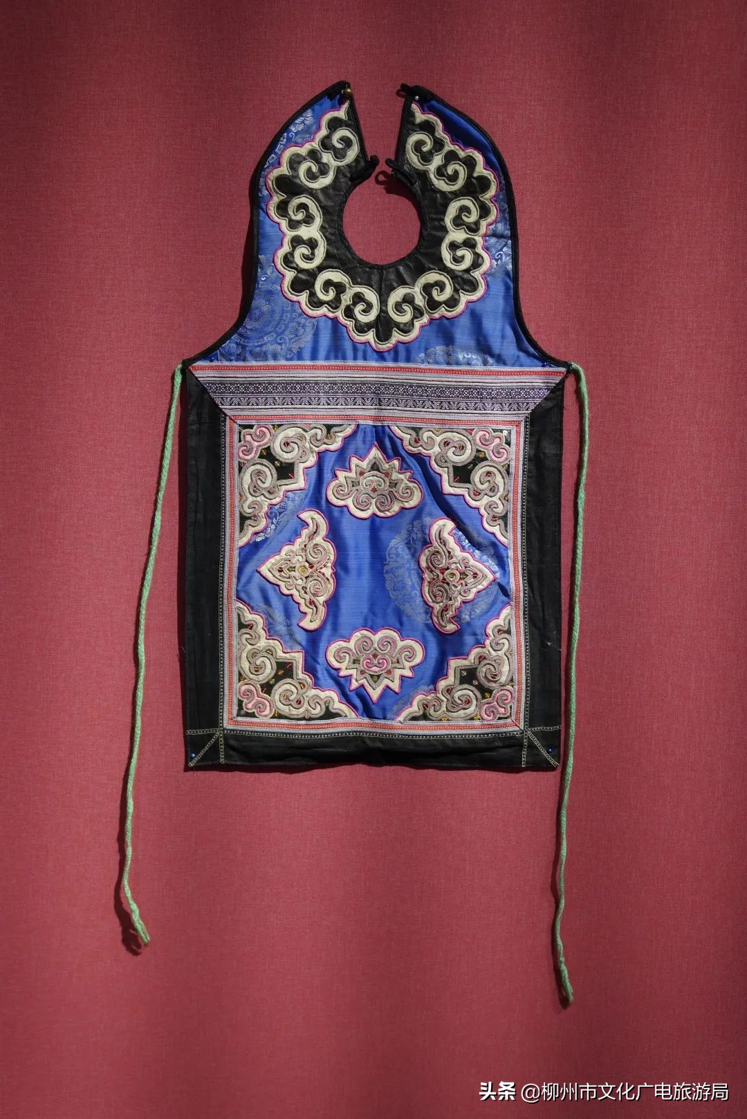 多彩童年的衣服真好看,儿童少数民族服饰