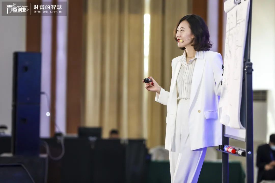 张萌：我的高效“挤”时间*法大**，一学就会