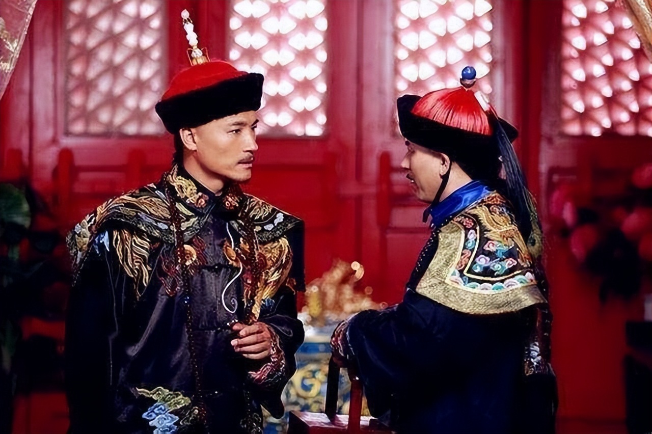 清朝正一品官员是什么级别,正一品官员有什么待遇