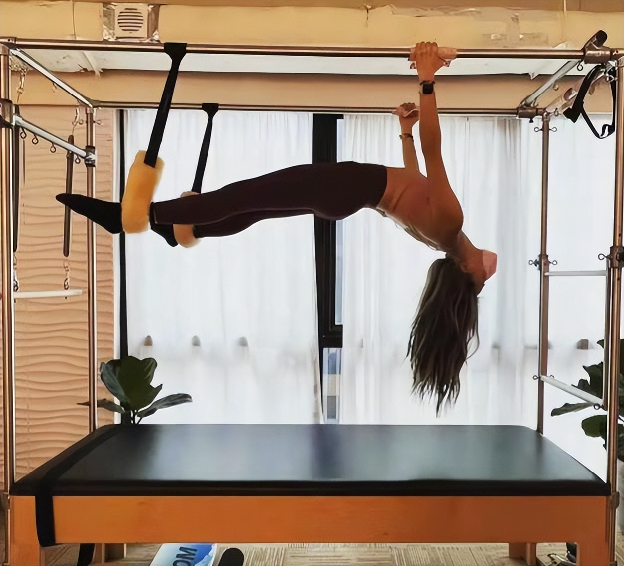 50岁女人不衰老的秘诀,50岁冻龄女人的保养